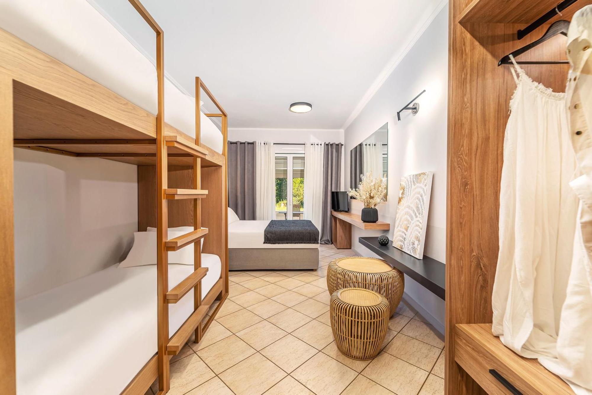 San Giovanni Beach Resort And Suites Agios Ioannis  Pokoj fotografie